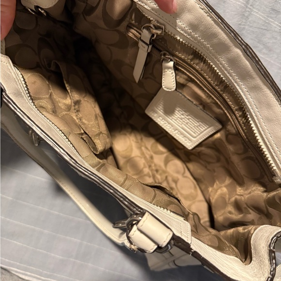 Coach Leather Shoulder Bag White Small - Picture 4 of 11